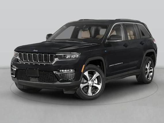 JEEP GRAND CHEROKEE 2023 1C4RJYB63PC633346 image